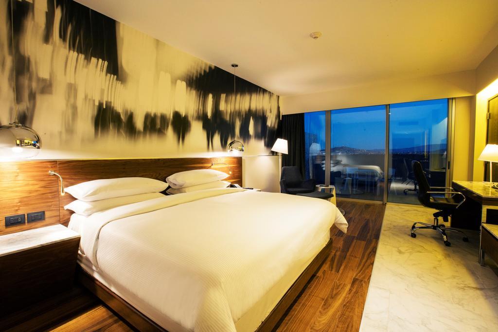 Krystal Urban Guadalajara Hotel Eksteriør billede