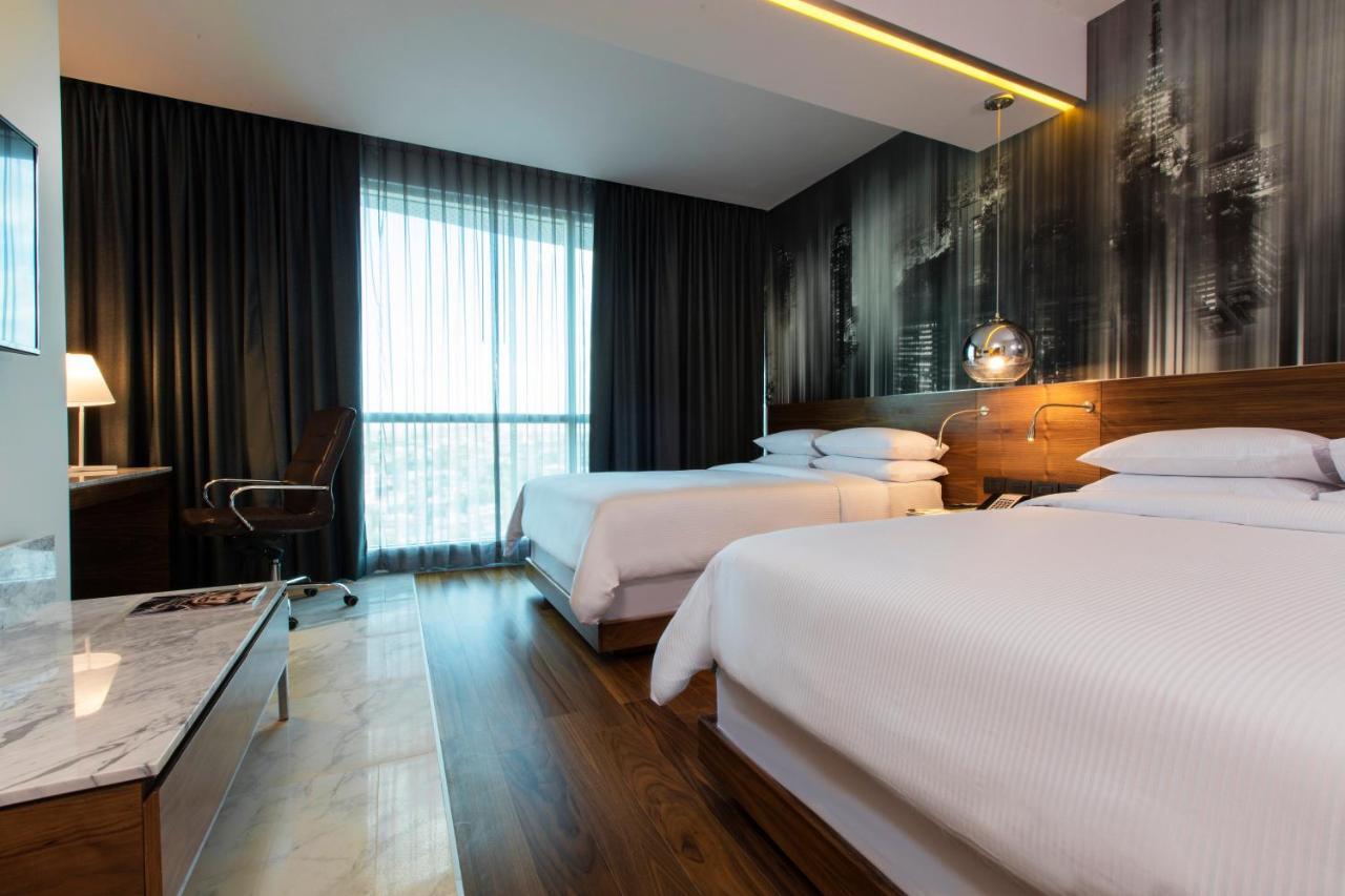 Krystal Urban Guadalajara Hotel Eksteriør billede
